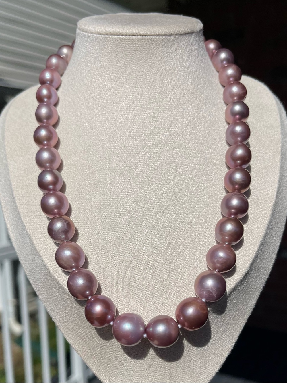 13mm Luxurious Genuine Pearl Necklace in Lavender Pink